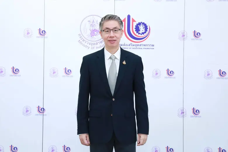 นายรังสรรค์ ศรีวรศาสตร์ ประธานกรรมการคัดเ...