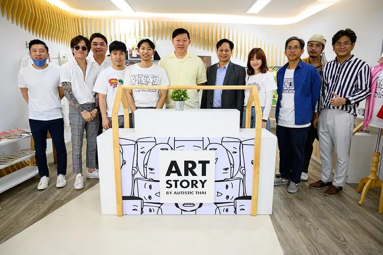 คุณเต้ง พิชัย จิราธิวัฒน์ กรรมการผู้จัดกา...