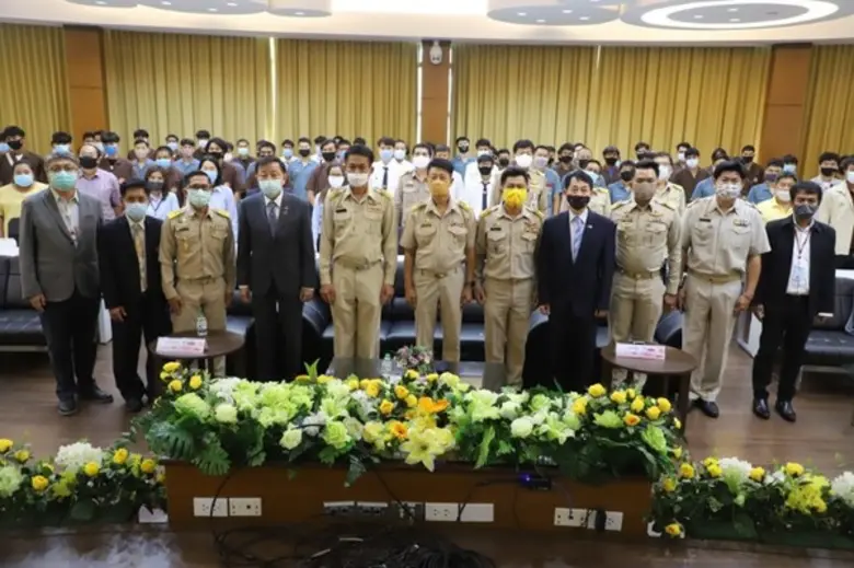 นายธวัช เบญจาทิกุล อธิบดีกรมพัฒนาฝีมือแรง...