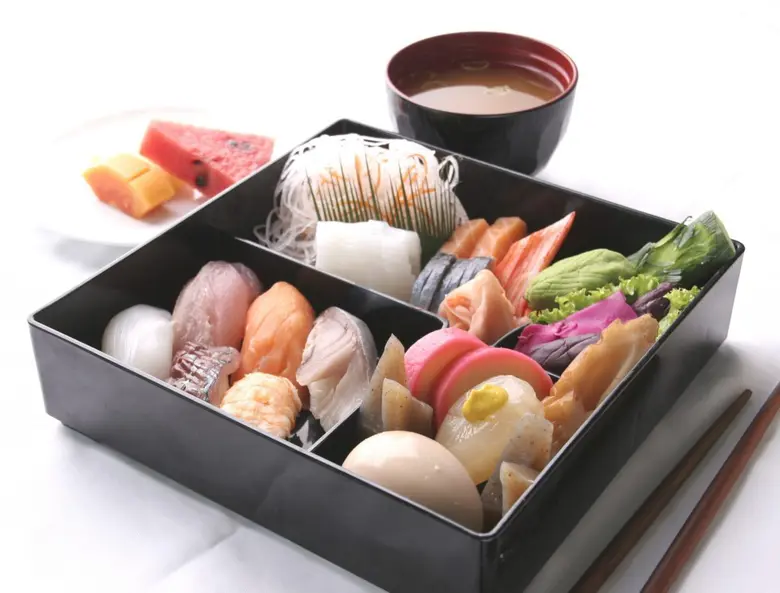 โรงแรมแคนทารี อมตะ บางปะกง ขอเสิร์ฟหลากหล...