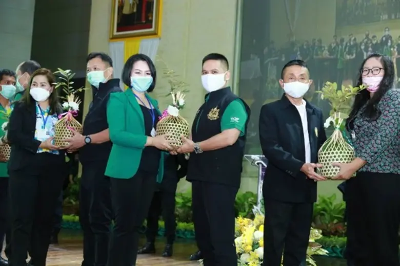 นายวราวุธ ศิลปอาชา รัฐมนตรีว่าการทรัพยากร...