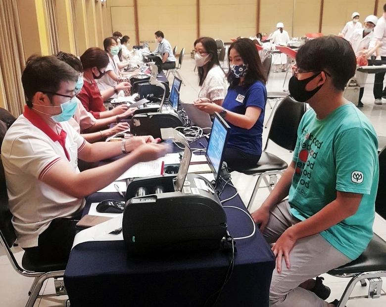 เครือเจริญโภคภัณฑ์ (ซีพี) ขอบคุณคนไทยที่ไม่ทิ้งกัน ...