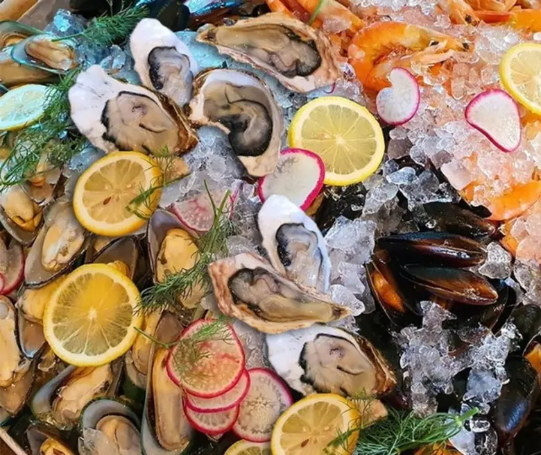 ห้องอาหารโอเอซิส โรงแรมเซ็นทาราแกรนด์มิรา...