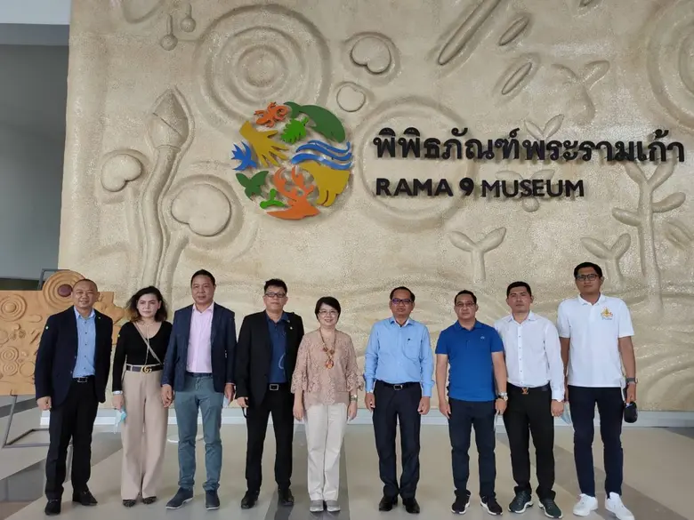 นายอูก ซอร์พวน (H.E. Mr.Ouk Sorphorn) (คน...