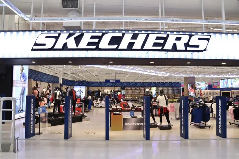 สเก็ตเชอร์ส (SKECHERS) แบรนด์รองเท้ากีฬาแ...