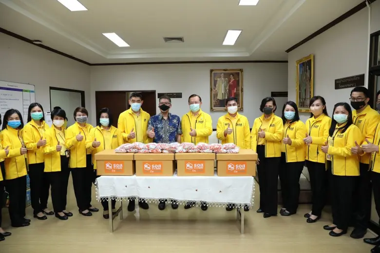 ธอส. ส่งมอบสายคล้องหน้ากากอนามัยให้โรงพยาบาลใน จ.เชียงใหม่ และ จ.ลำปาง พร้อมมอบเงินสนับสนุนด้านการแพทย์ ร่วมต้านภัย COVID- 19