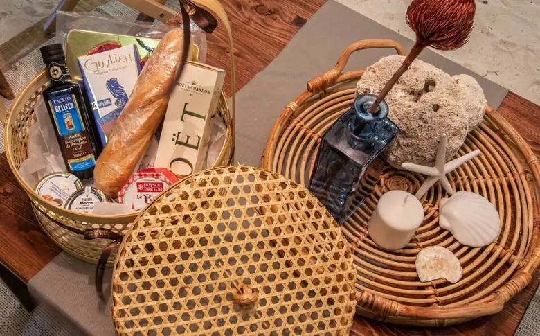 “อินเตอร์คอนติเนนตัล เรสซิเดนเซส หัวหิน” ...