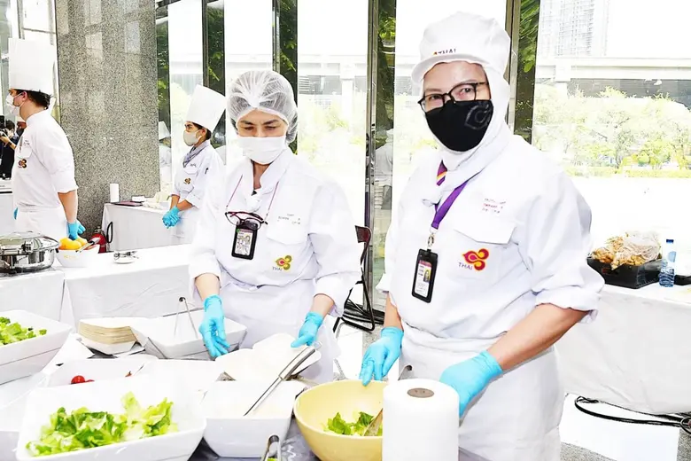 การบินไทยเปิดกิจกรรม “อร่อยล้นฟ้า ไม่ต้องบิน ก็ทานได้”