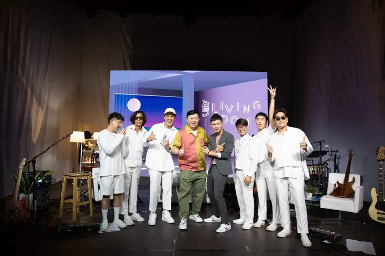 เป็นอีกหนึ่งคอนเสิร์ตที่อบอวลไปด้วยความสน...