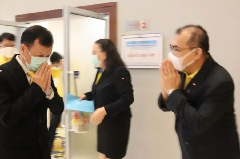 วุฒิศักดิ์ พิชญกานต์ ผู้จัดการทั่วไป โรงแ...