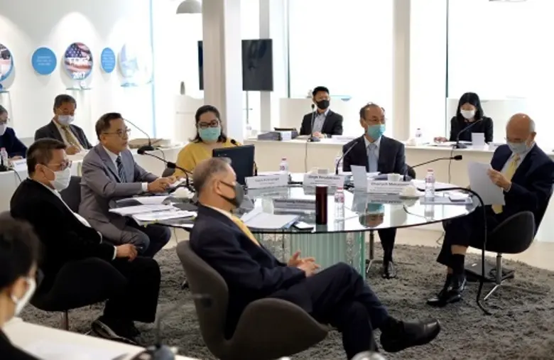 ดร.สว่าง ประจักษ์ธรรม ประธานกรรมการบริษัท...