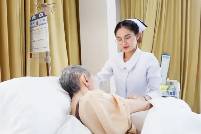 "ผู้ป่วยติดเตียง" คือ ผู้ป่วยที่มีความเจ็...