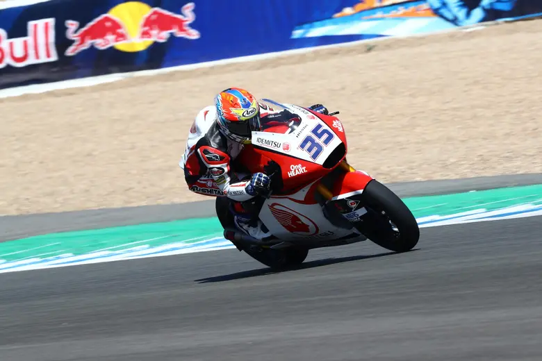 “คิงคองก้อง” สมเกียรติ จันทรา ยอดนักบิดไท...