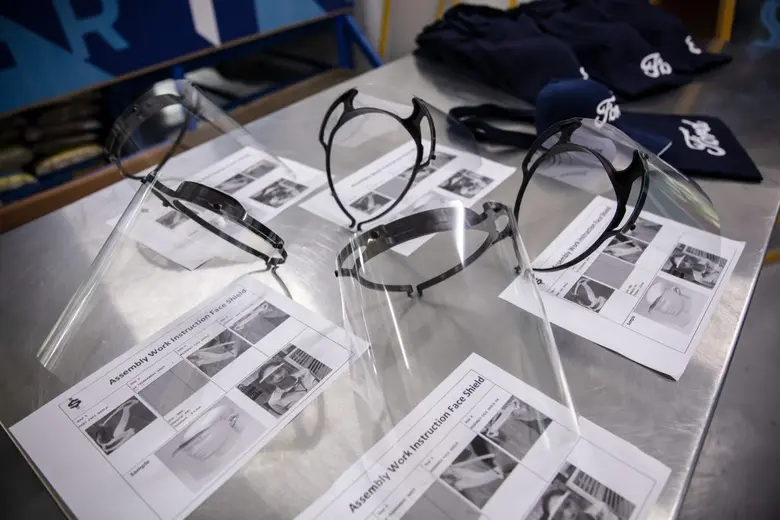 ฟอร์ดและสุภาวุฒิร่วมส่งมอบหน้ากากป้องกันใบหน้า 10,000 ชิ้น สนับสนุนองค์กรพันธมิตรศูนย์ FRECกรุงเทพฯ