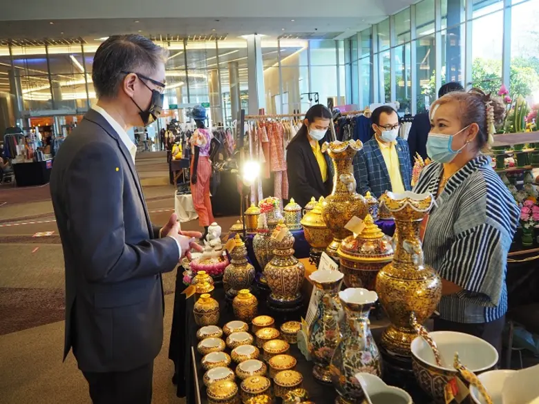 กระทรวงอุตฯ ผนึก สยามพิวรรธน์ กันตนา จัด “ตลาดนัดดารา” ครั้งใหญ่ รวมสินค้าออกแบบยุคใหม่ กระตุ้นรายได้ผู้ประกอบการสร้างสรรค์