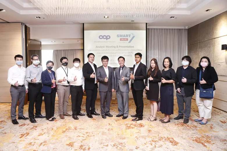 นายอาทิตย์ ทีปกรสุขเกษม (ที่ 6 จากขวา) กร...