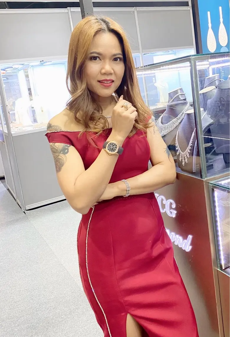 บริษัท ดับบลิว ซี จี ไดมอนด์ จำกัด แตกไลน...