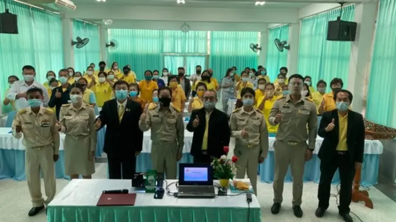 นายชัยรัตน์ แก้วคำแสน ผู้อำนวยการสำนักงาน...