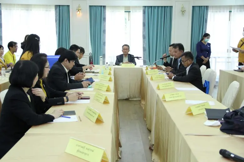 รมว.กษ. มอบนโยบาย กำหนดวิสัยทัศน์ กยท. เน้นผลักดันนวัตกรรม เร่งแปรรูปสร้างมูลค่า ใช้ตลาดนำการผลิต