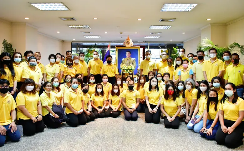 นายสมชาย สกุลสุรรัตน์ ประธานกรรมการบริษัท...