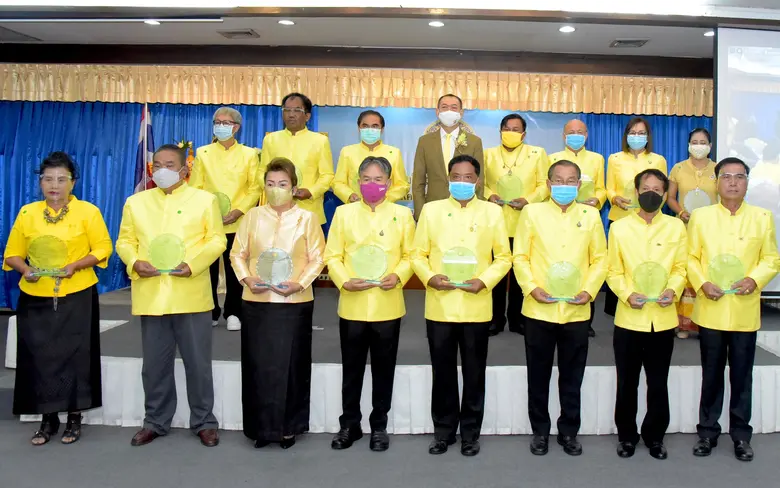 นายเฉลิมชัย ศรีอ่อน รัฐมนตรีว่าการกระทรวง...