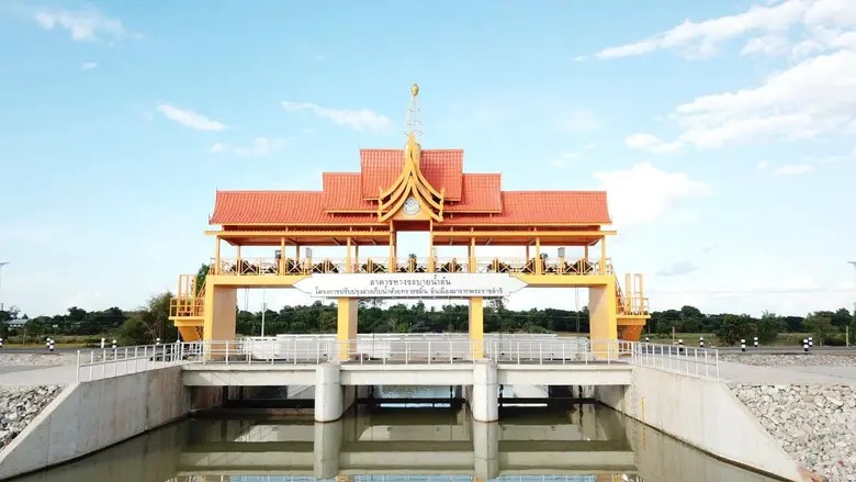 จากอิทธิพลของพายุโซนร้อนตาลัสและพายุโซนร้...