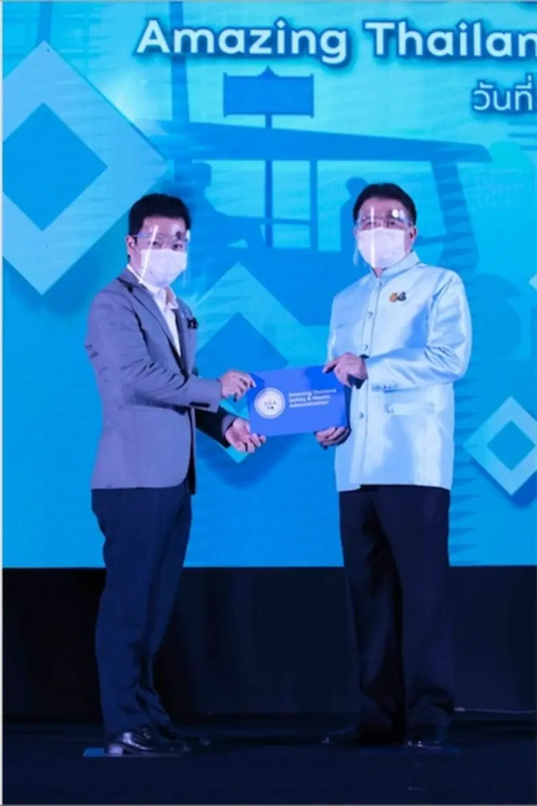 นายณรัล วิวรรธนไกร กรรมการบริหาร บริษัท ส...