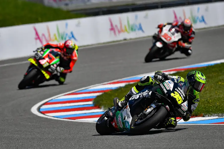 ทาคาอากิ นาคากามิ นักบิดญี่ปุ่นจาก อิเดมิ...