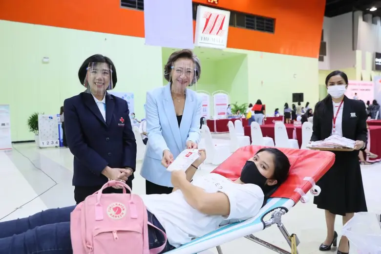 เดอะมอลล์ กรุ๊ป เชิญชวนคนไทยพร้อมรวมพลังคนรุ่นใหม่ ระดมโลหิตครบ 88 ล้านซีซี มอบให้ สภากาชาดไทย ถวายเป็นพระราชกุศลแด่ พระบรมราชชนนีพันปีหลวง