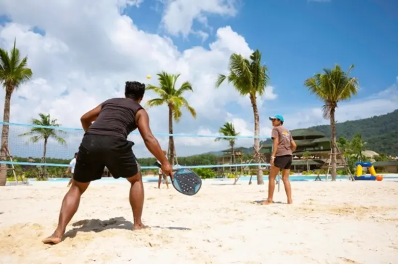 บลูทรีภูเก็ต เนรมิตพื้นที่สีเขียว กว่า 50 ไร่ เป็นลานกีฬาชุมชน และศูนย์รวมกิจกรรมเพื่อสุขภาพ