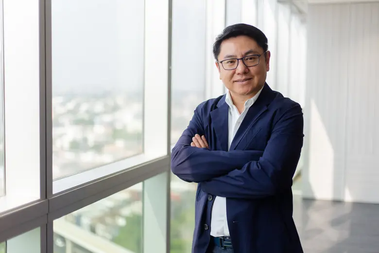 นายวีรวัฒน์ องค์วาสิฏฐ์ ประธานเจ้าหน้าที่...