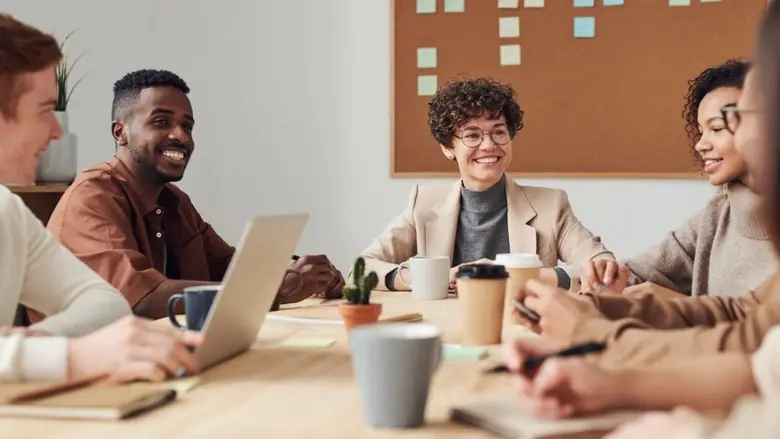 FY'21 Program ช่วยสร้างบริการที่เน้นการปฏ...