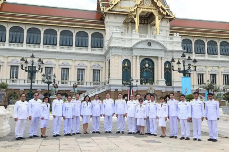 ศาสตราจารย์พิเศษ ดร. เอนก เหล่าธรรมทัศน์ ...