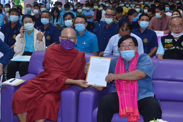 นายประภัตร โพธสุธน รัฐมนตรีช่วยว่าการกระท...