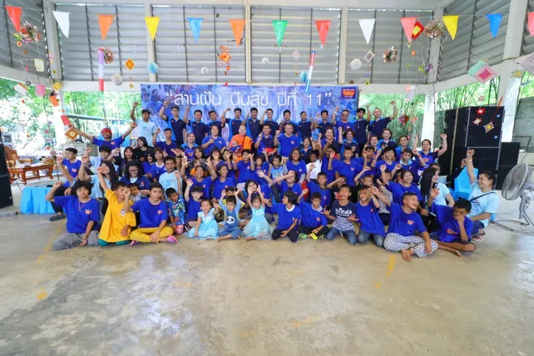 เวลาผ่านไปยาวนานถึง 11 ปี มิตรภาพที่สวยงา...