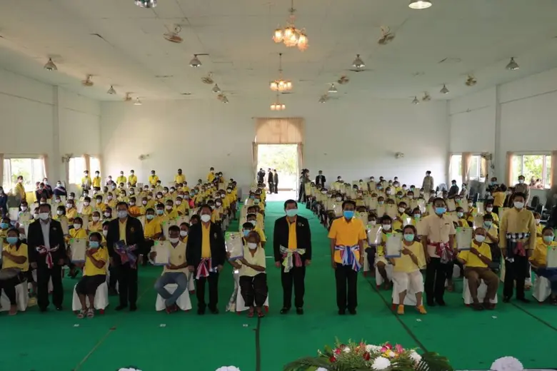 ประกาศความสำเร็จ “โครงการเดินสำรวจออกโฉนดที่ดิน ปีงบประมาณ พ.ศ. 2563” ลดความเหลื่อมล้ำเพื่อประชาชน