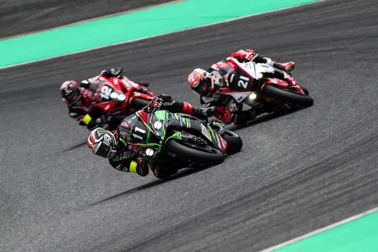 “บริดจสโตน” คัมแบ็ก!! ตลาดยางรถจักรยานยนต์ไทย