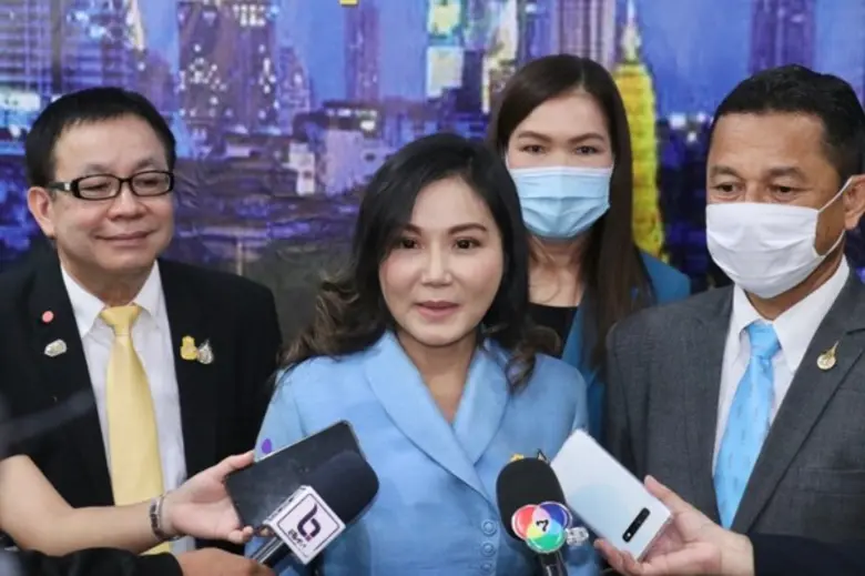 รมช.แรงงาน เดินสายเยี่ยมชมผลงานกพร. ประเดิมเอาใจวัยเก๋า