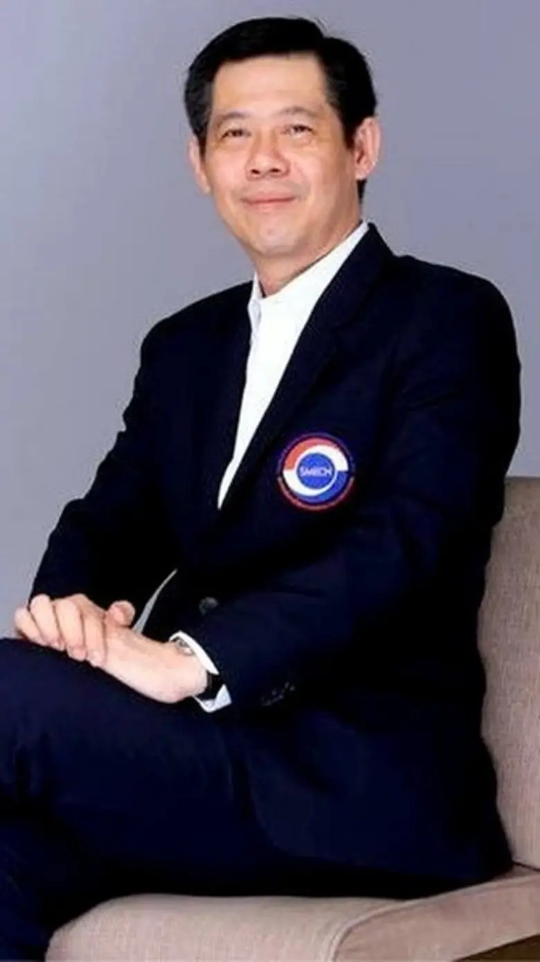 ดร.วิริยะ ลิขิตวงศ์ ผู้อำนวยการสถาบันพัฒน...