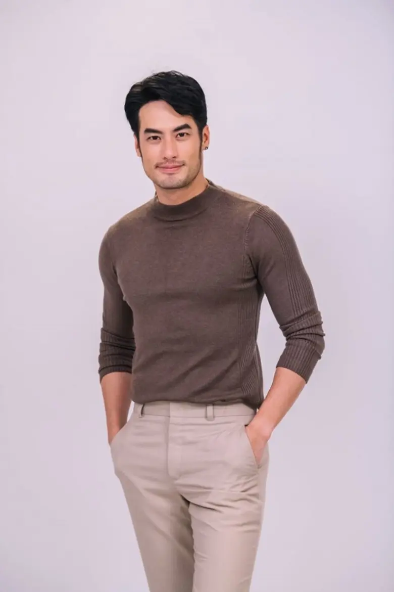 ขึ้นแท่นเจ้าพ่อร้อยล้านโปรเจ็ค ทำโน่นนี่น...