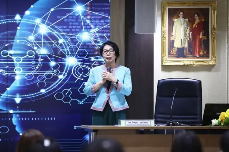 นางปิยนุช วุฒิสอน ผู้ตรวจราชการกระทรวงดิจิทัลเพื่อเ...