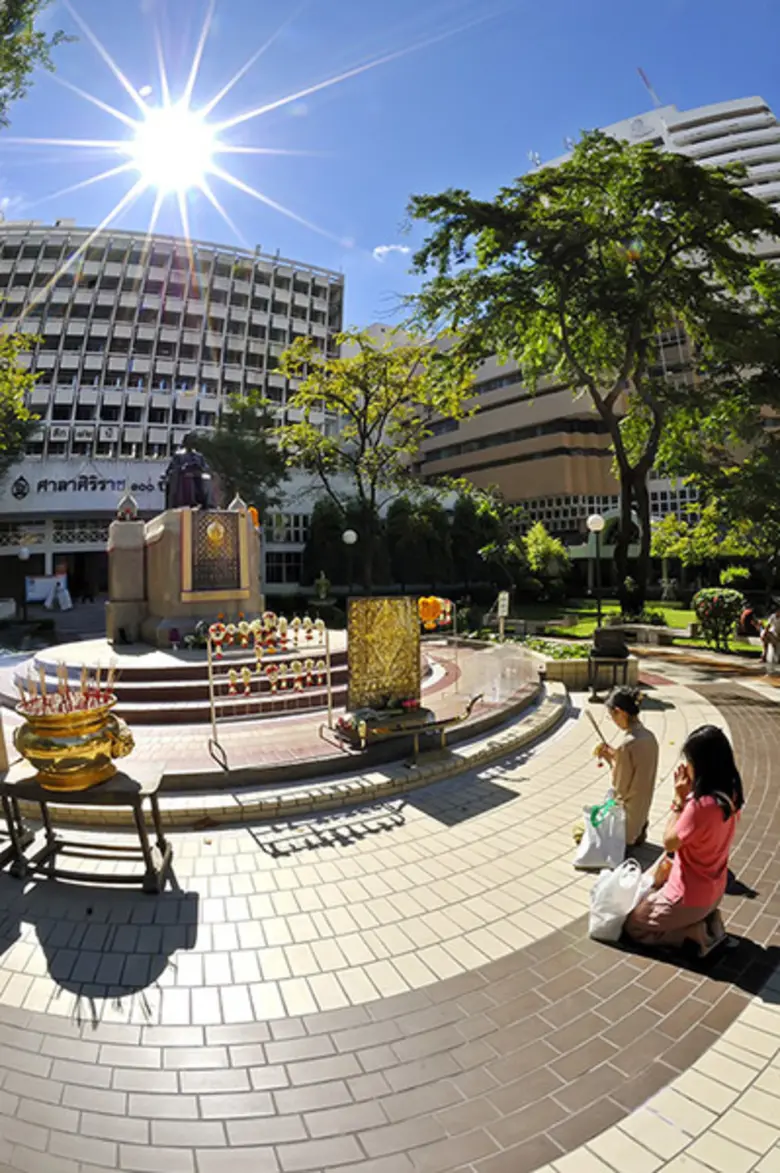 ร.พ.ศิริราช คณะแพทยศาสตร์ศิริราชพยาบาล ม.มหิดล นำร่องนโยบาย 5G แห่งชาติ