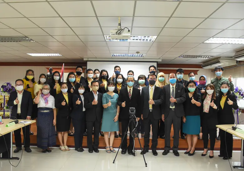 นางสาวทัศนีย์ เมืองแก้ว รองเลขาธิการสำนัก...