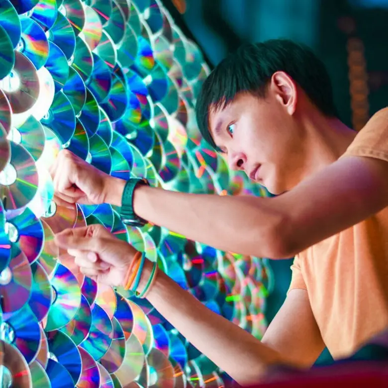 คืนชีวิตให้เศษเสี้ยวในความทรงจำ ผ่านผลงานอาร์ต UNWASTED MEMORIES ประติมากรรมจากเศษวัสดุในโครงการภิรัชทาวเวอร์ แอท สาทร