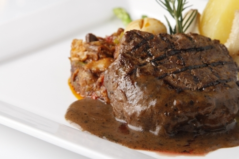 ห้องอาหาร แคลิฟอร์เนีย สเต็ก โรงแรมแคนทาร...