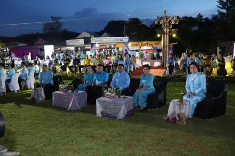 วธจ.เลย - เปิดงาน "แฟชั่นผ้าไทย เทิดไท้องค์สมเด็จพระบรมราชชนนีพันปีหลวง"