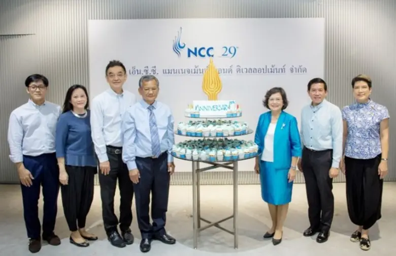 คุณวันชัย ศารทูลทัต ประธานกรรมการบริษัท (...