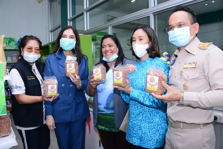 กระทรวงเกษตรฯ เปิดตัวซูเปอร์มาร์เก็ตสหกรณ์ จุดจำหน่ายสินค้าเกษตรคุณภาพ ปลอดภัย ราคาเป็นธรรม ยกระดับสหกรณ์เข้มแข็ง สร้างรายได้ให้สมาชิกและชุมชน