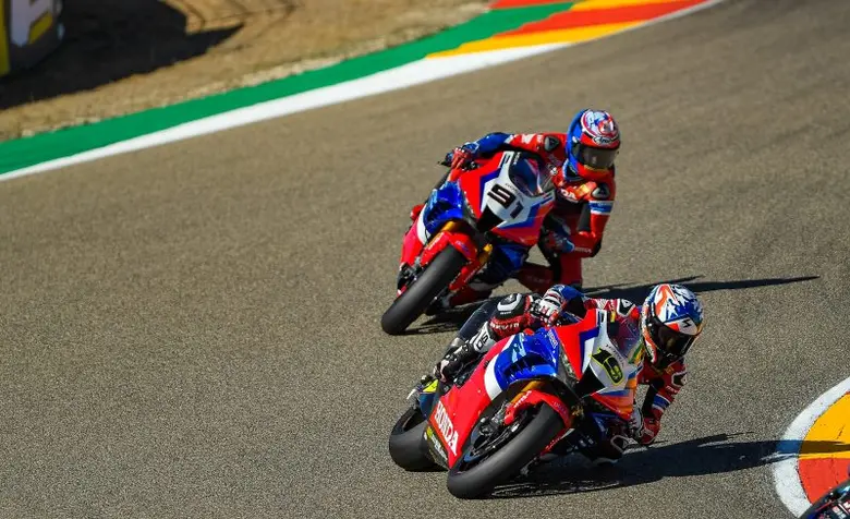 ยอดทีมแข่ง Honda HRC นำโดย อัลวาโร่ เบาติ...