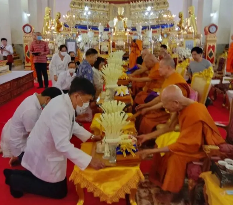 ที่ปรึกษาอธิการบดี ม.ศรีปทุม มุทิตาอายุวัฒนมงคล ผู้อำนวยการสถาบันวิปัสสนาธุระ (พระเทพวิสุทธิมุนี)